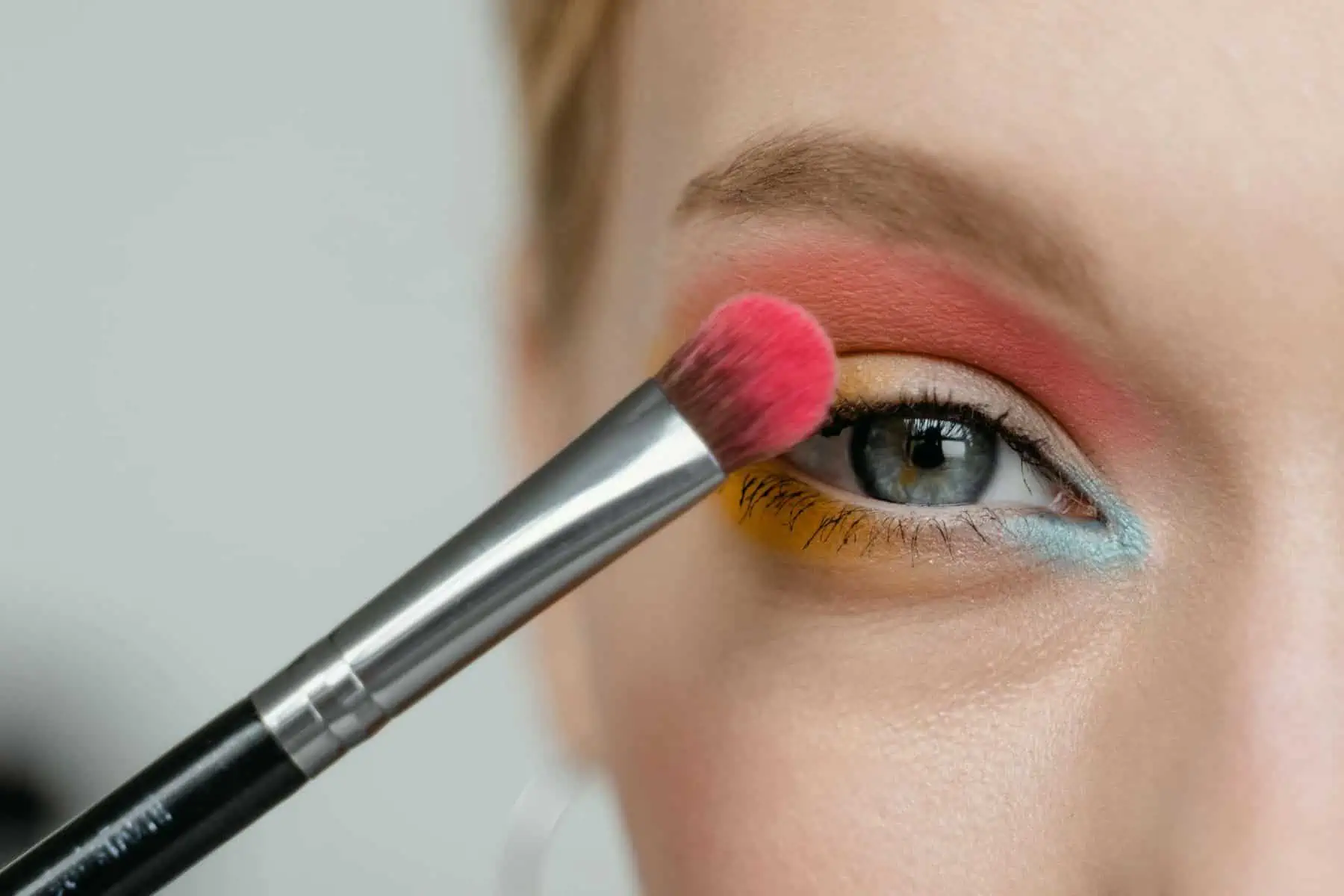 eye shadows 