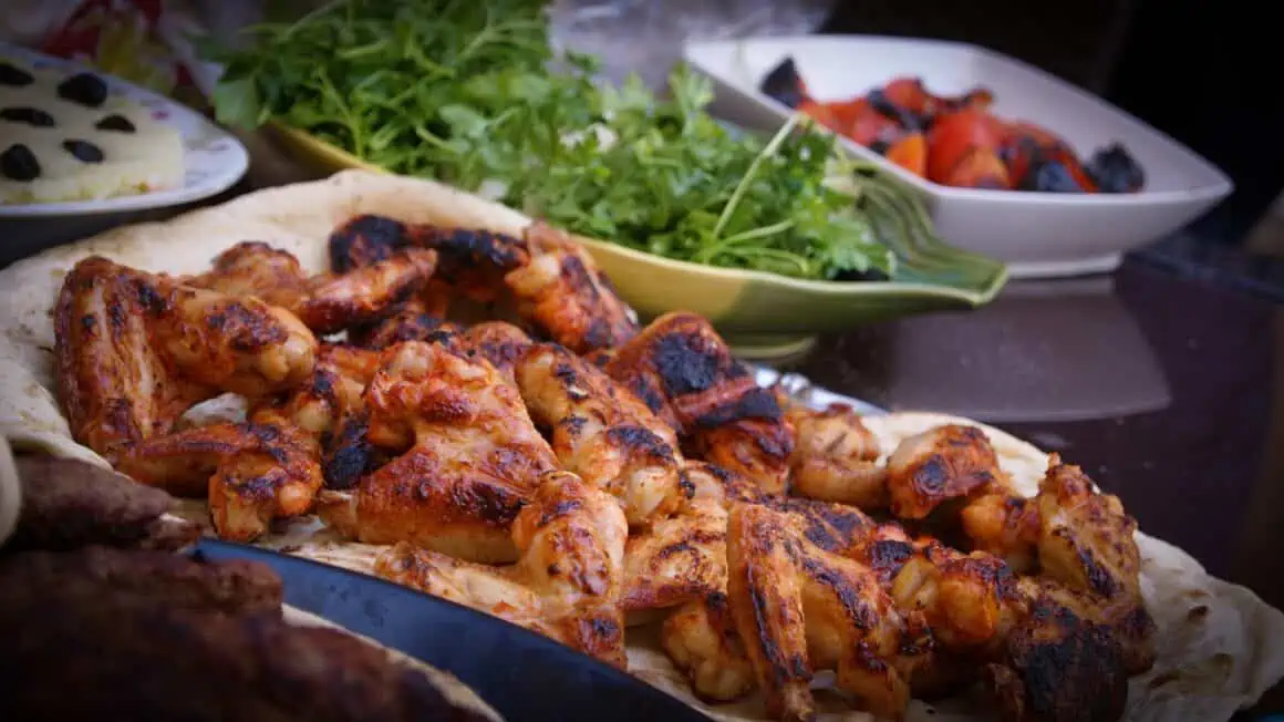 What to Eat with BBQ Chicken