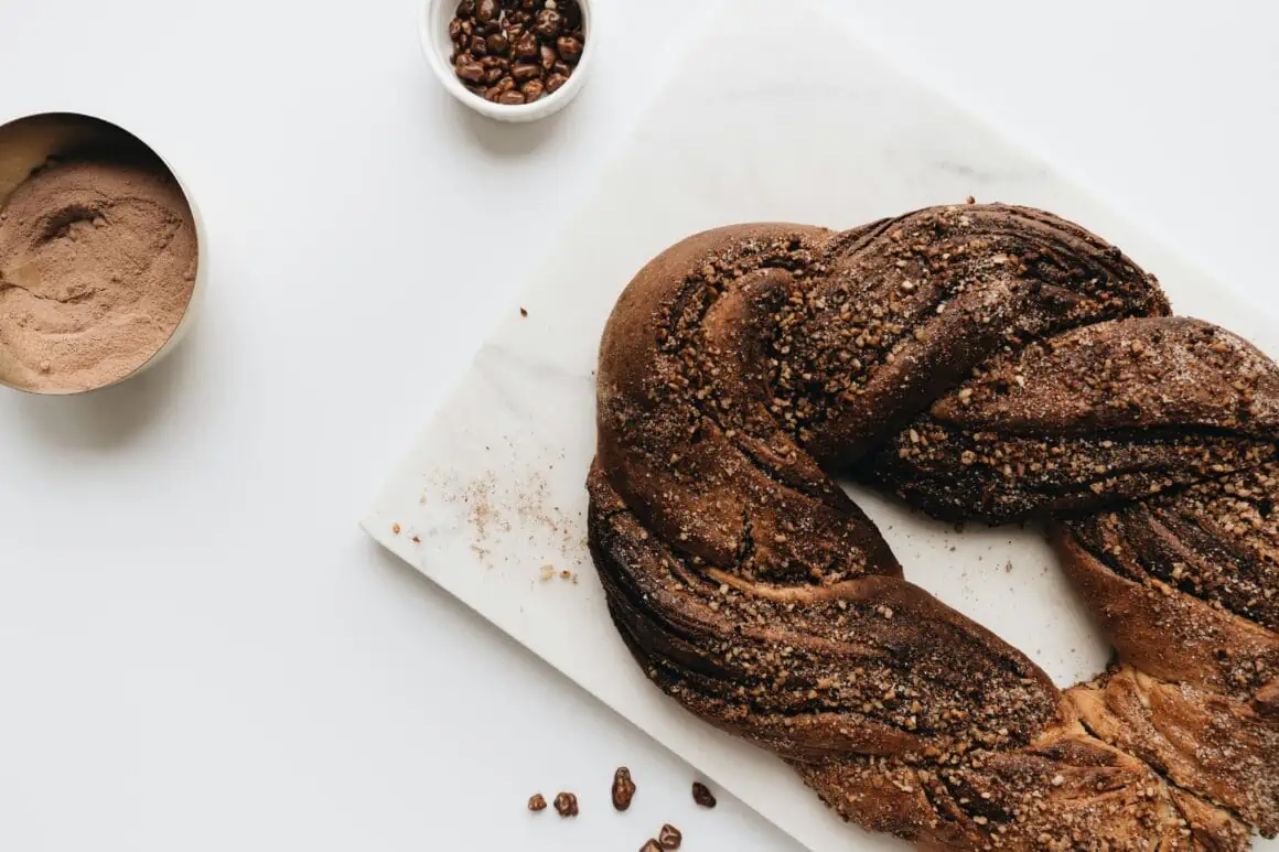 What To Eat With Pretzels: Must-Try Yummy Combinations 6 What to eat pretzels with