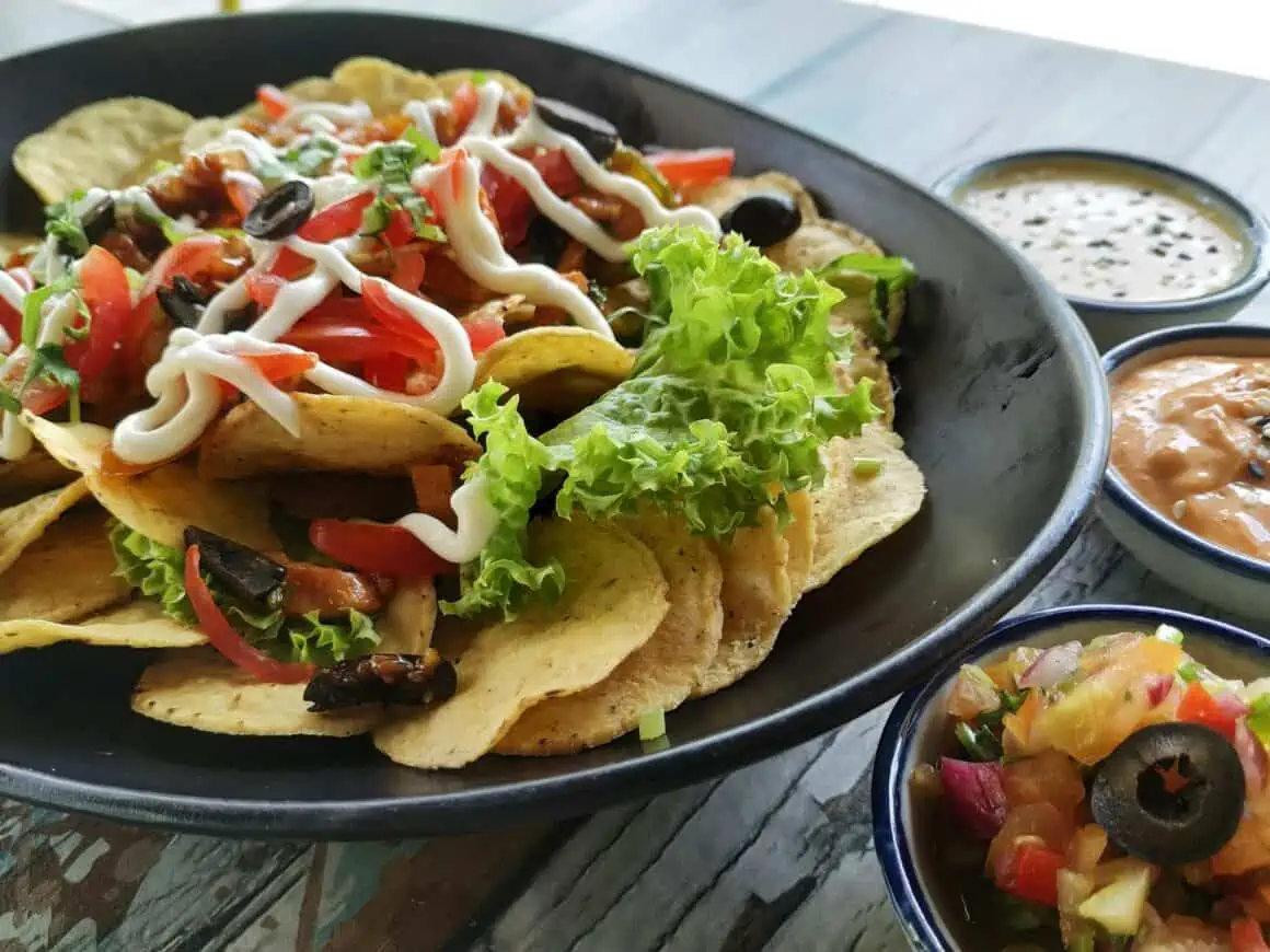 What to eat with salsa