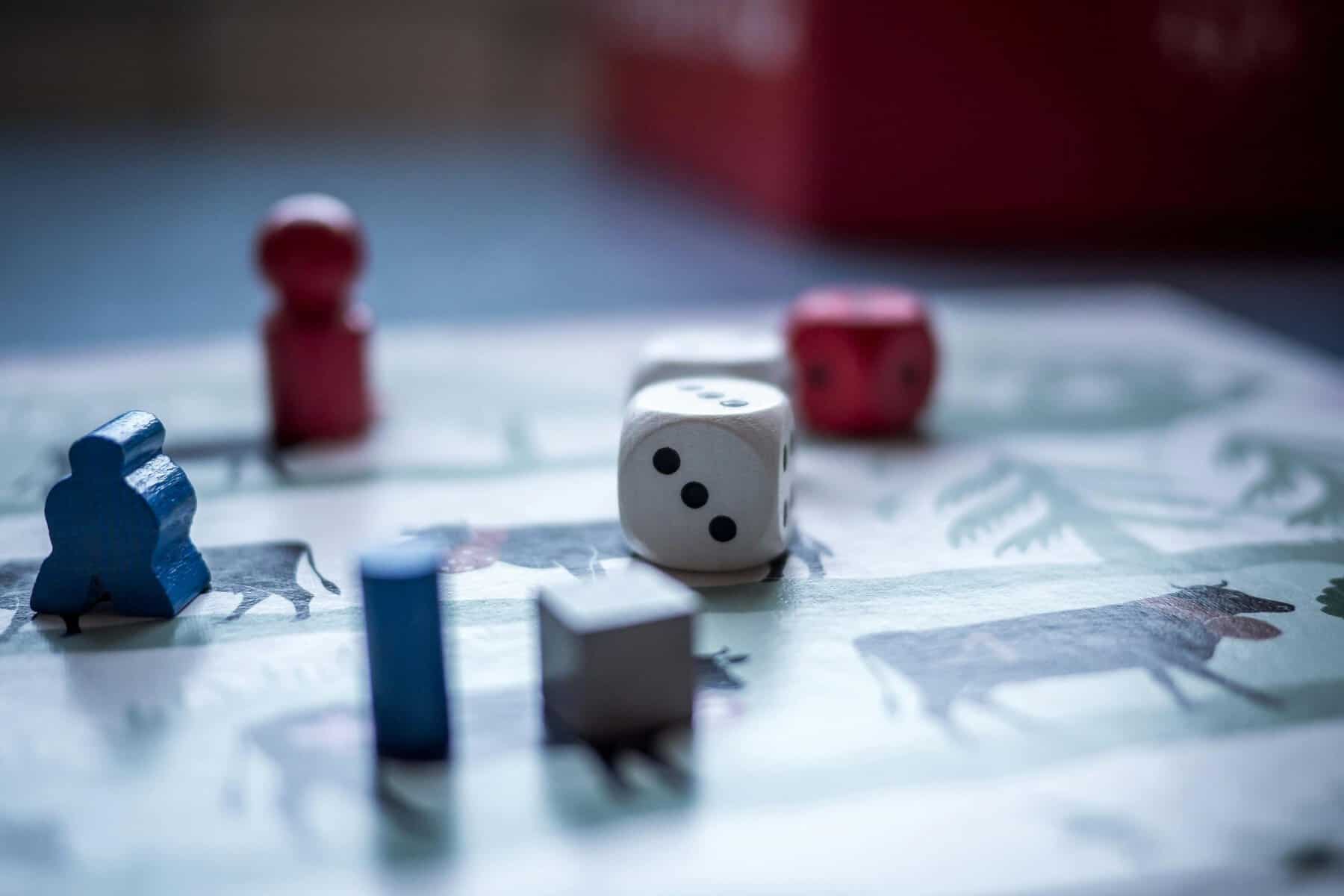 Dice showing the number five.