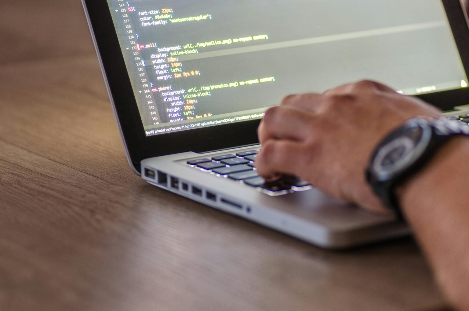 How JavaScript Tricked Me Into Loving Code! 2