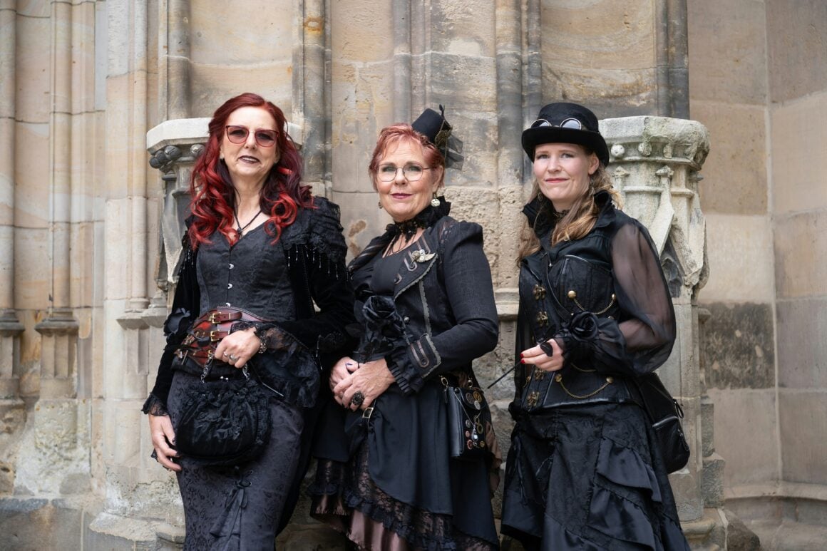 How To Build A Steampunk Wardrobe on Any Budget? 2