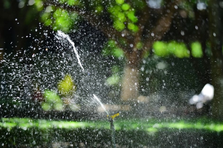 Preventing Water Wastage: How to Keep Your Home Sprinkler System Working Efficiently 2 Preventing Water Wastage: How to Keep Your Home Sprinkler System Working Efficiently 1